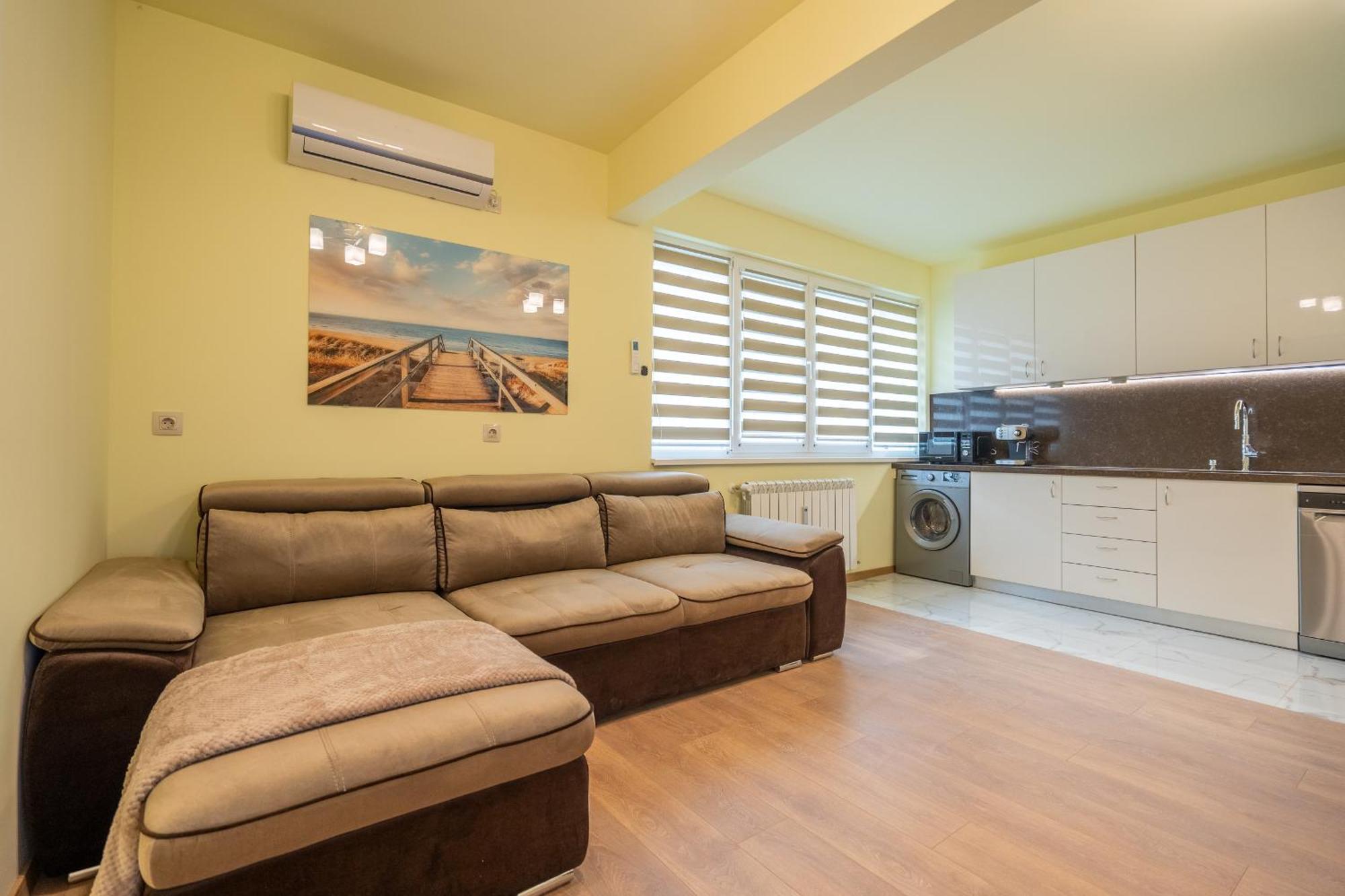 Top Location Central New & Spacious 3 Bdr Apt Medical Academy Szófia Kültér fotó