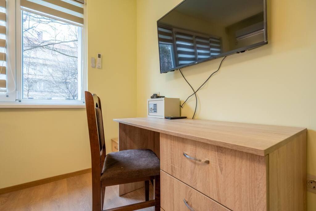 Top Location Central New & Spacious 3 Bdr Apt Medical Academy Szófia Kültér fotó